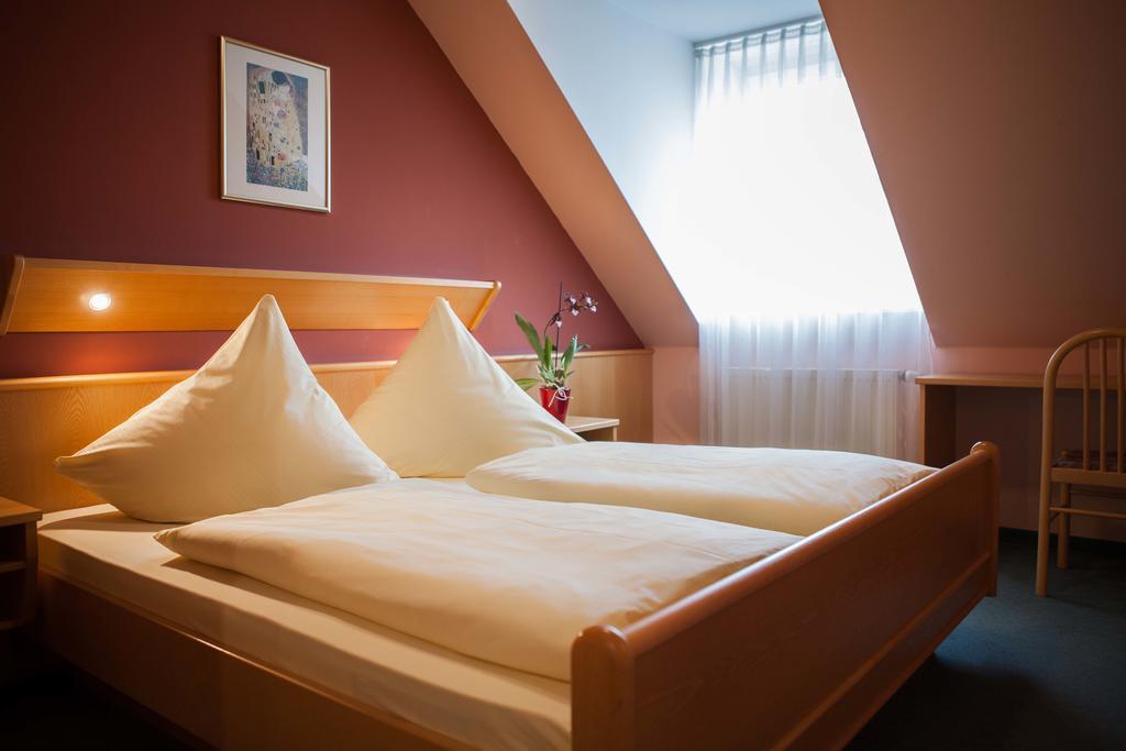 Landgasthof Linden Habitación foto